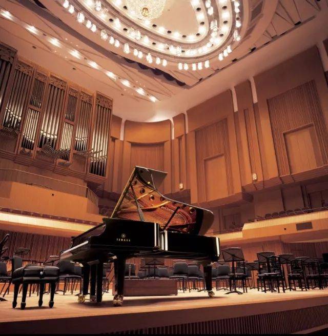 【报道】誉声乐器60周年—环球360艺术家鲍释贤洛阳钢琴独奏音乐会及大师班圆满落幕