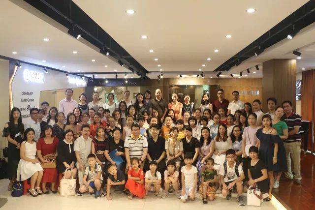 环球360艺术家鲍释贤茂名市钢琴音乐会及大师班圆满落幕