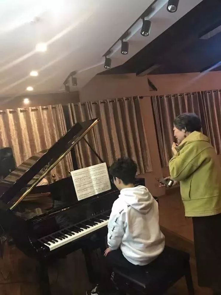 环球360特邀艺术家白志娴