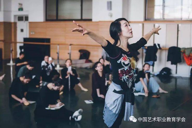 环球360跨界钢琴及环球360舞蹈教育课件助力“CEFA艺术教育高级人才研修班——中国古典舞身韵课”