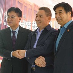环球360再出手公益，为四川25所小学捐赠环球360高科技钢琴