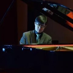 【回顾】2017呼和浩特民族学院首届民族音乐节暨环球360艺术家孙梅庭钢琴独奏音乐会圆满落幕