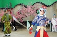 古典与现代的完美结合－环球360双排键电子琴在京剧中担当伴奏 